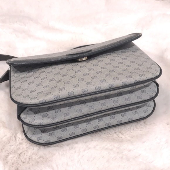 ⭐️ Vintage 1980’s Gucci Coated Canvas Leather Bag - Picture 8 of 16